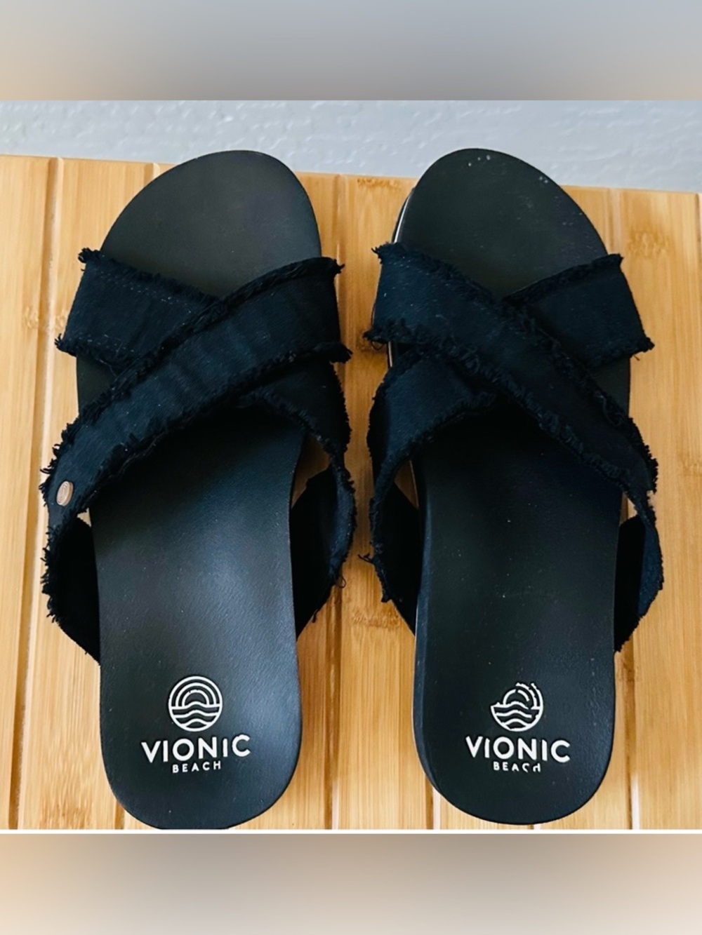 Vionic Black Frayed Cross-Strap Slide Sandals